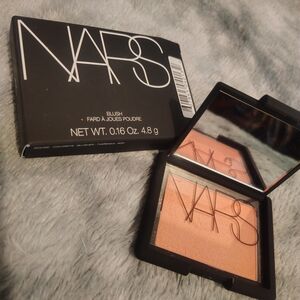 NARS Blush in Warm Coral